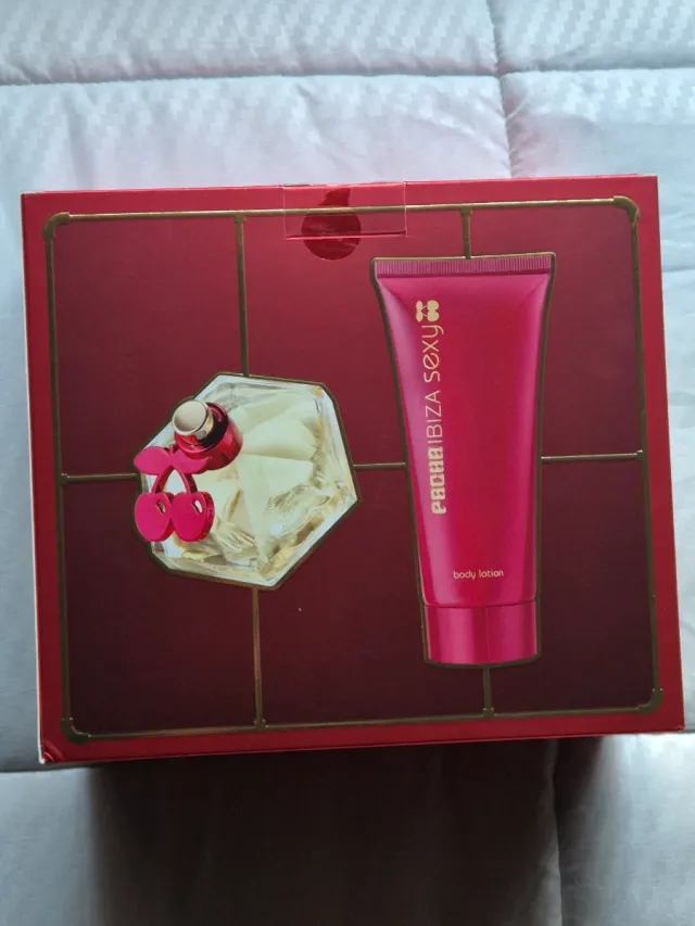 Set Pacha Ibiza Sexy Perfume y Loción