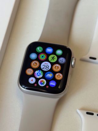 Apple Watch SE 2ª gen 40mm GPS Bianco