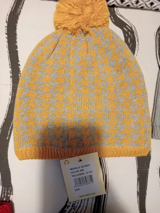 Gorro y tubular tejido