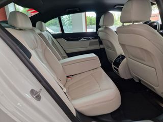 BMW Serie 7 745e