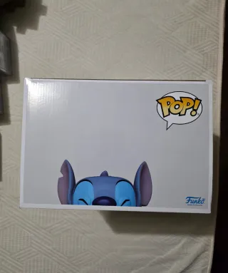 Funko Pop Stitch 1419 con Ukelele Jumbo, grande.