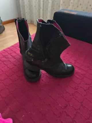 Botas Buffalo cortas de piel mujer