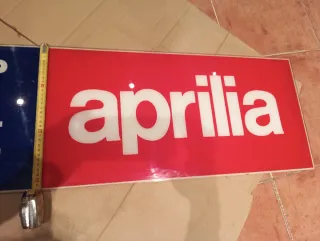 Cartel Aprilia Servicio Oficial Metraquilato
