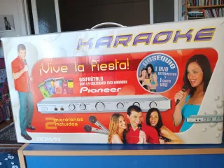 Equipo Karaoke con 2 micrófonos