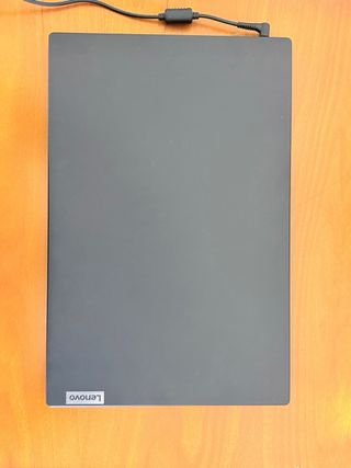 Portátil Lenovo Negro. WINDOWS 11