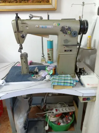 Máquina de coser RMT P1A