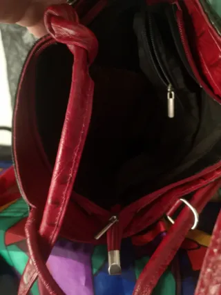 Bolso Piel Cocodrilo Negro y Rojo