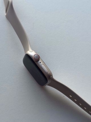 Apple Watch Series 8 41mm (GPS + Cellular) Argento