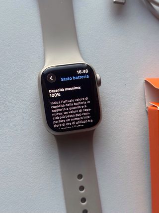 Apple Watch Series 8 41mm (GPS + Cellular) Argento