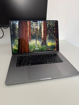MacBook Pro 16” M1 Pro 16GB RAM