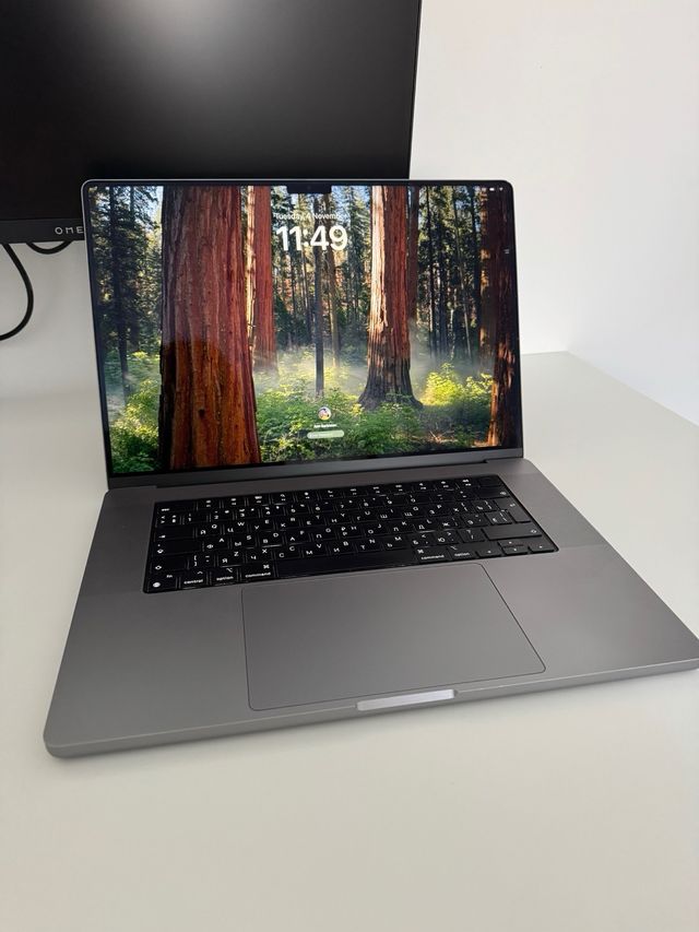 MacBook Pro 16” M1 Pro 16GB RAM
