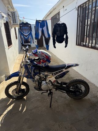 Pit Bike 125cc Moto Azul y Blanca