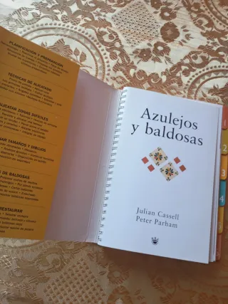 Libro Azulejos y Baldosas Guías RBA