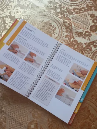 Libro Azulejos y Baldosas Guías RBA