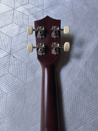 Ukelele Soprano 21", funda y accesorios - Marrón