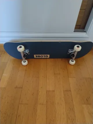 Skate Globe Azul Nuevo