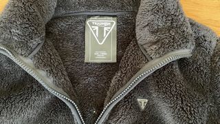 Chaqueta polar TRIUMPH súper cálida negra