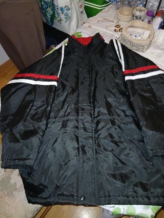 Chubasquero Negro/Rojo Talla 3XL