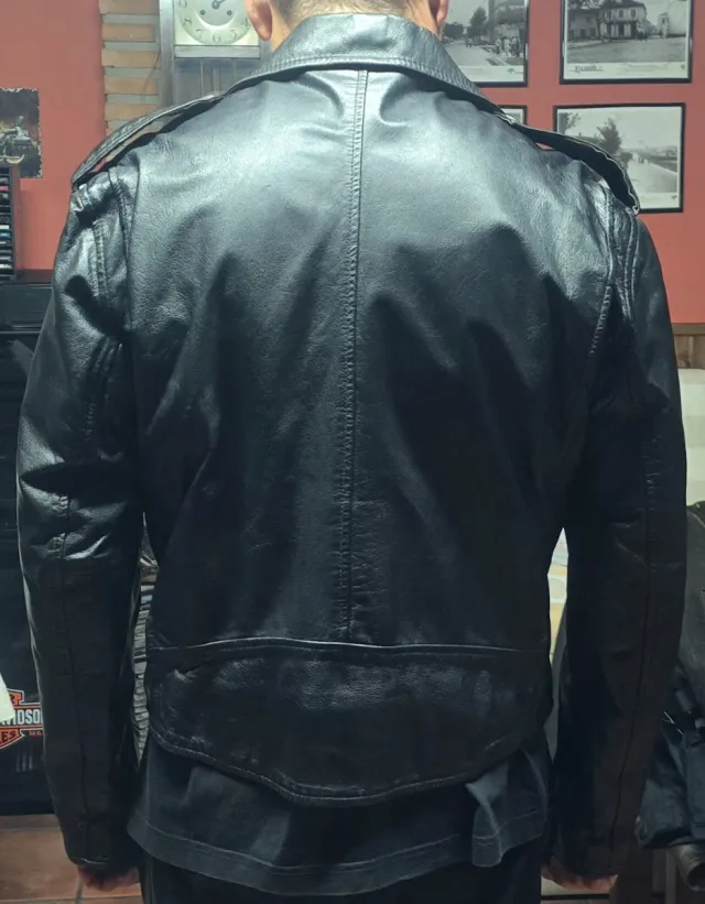 Chaqueta de cuero estilo Rockera Negra