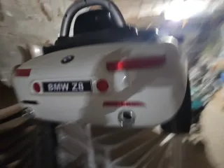 Coche BMW Z8 infantil blanco