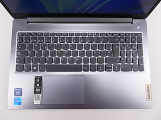 Lenovo IdeaPad Slim 3 - i5-12450H-16GB-512GB-15,6"