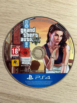 PS4 Slim 1TB Negra + Mando + GTA V