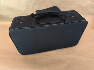 Clarinete en Sib con estuche y accesorios - Nuevo