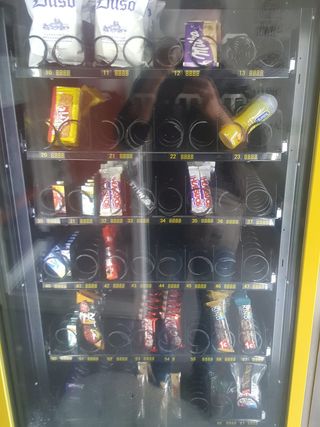 2 Máquinas Vending + Cafetera