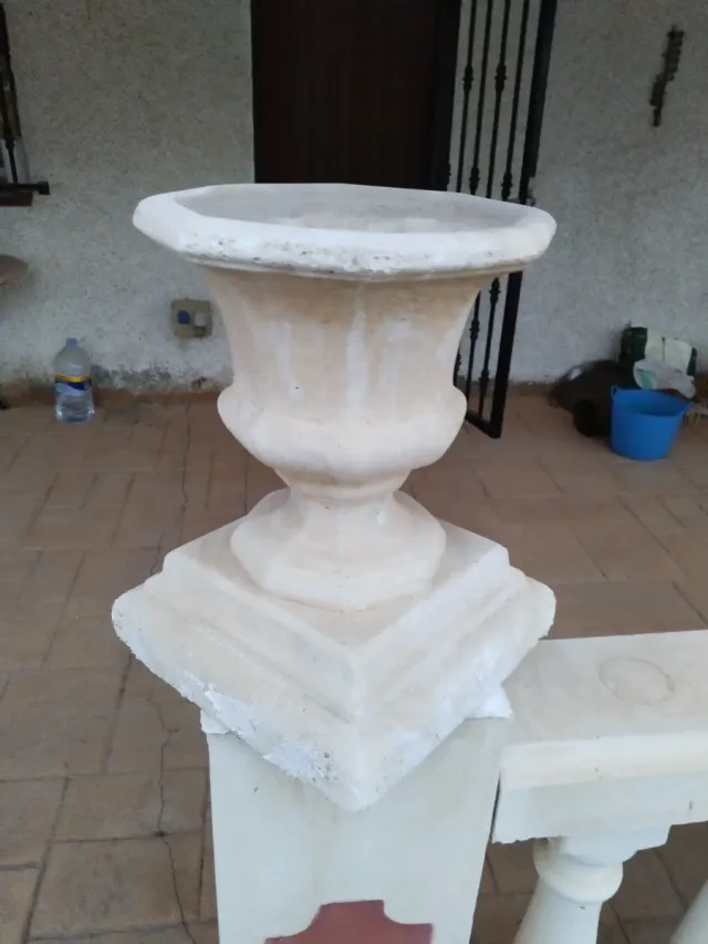 2 Macetero de piedra estilo celosía