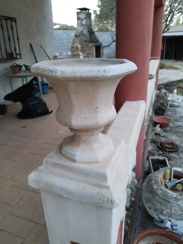 2 Macetero de piedra estilo celosía