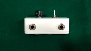 Clon del pedal JHS Little Black Amp