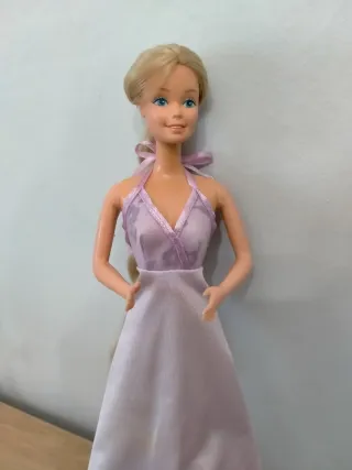 Barbie Twirly Curl e abito Dream Glow #2192