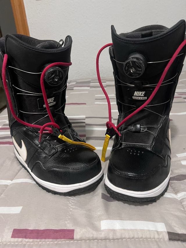 Botas de Snowboard Nike Negras y Blancas