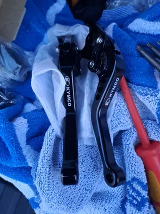 Manetas Kymco Negras