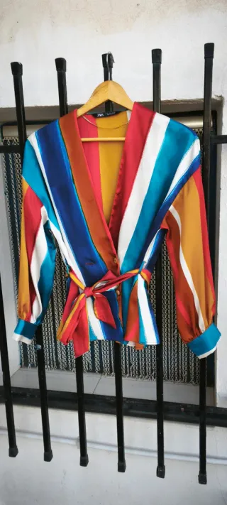 Camisa Zara Saten Rayas Multicolor
