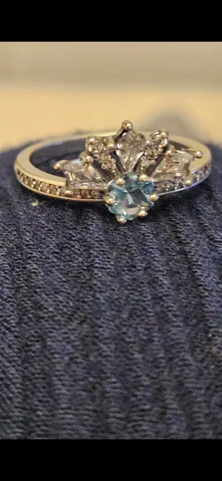 Anillo diseñoTiara Reina Elsa de Frozen de Disney
