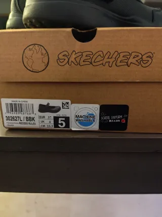 Zapato Skechers Mercedita Negro Niña