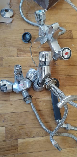 Lote grifería baño
