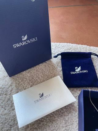 Collar Swarovski Cisne Azul y Plateado