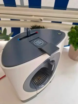 Cafetera Dolce Gusto Blanca