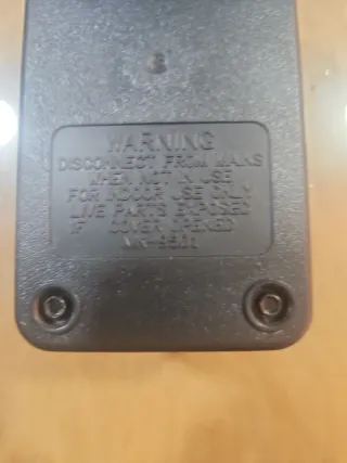 Adaptador AC/DC 13.5V 1000mA mechero coche