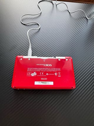 Nintendo 3DS Rossa + Caricatore + FIFA 14