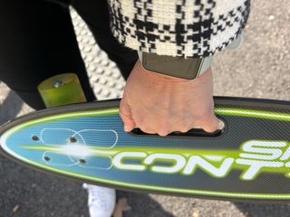 Monopatín / Skate con asa