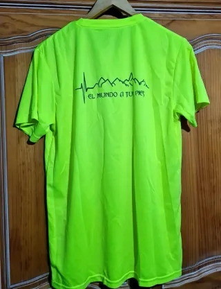 Camiseta verde talla M