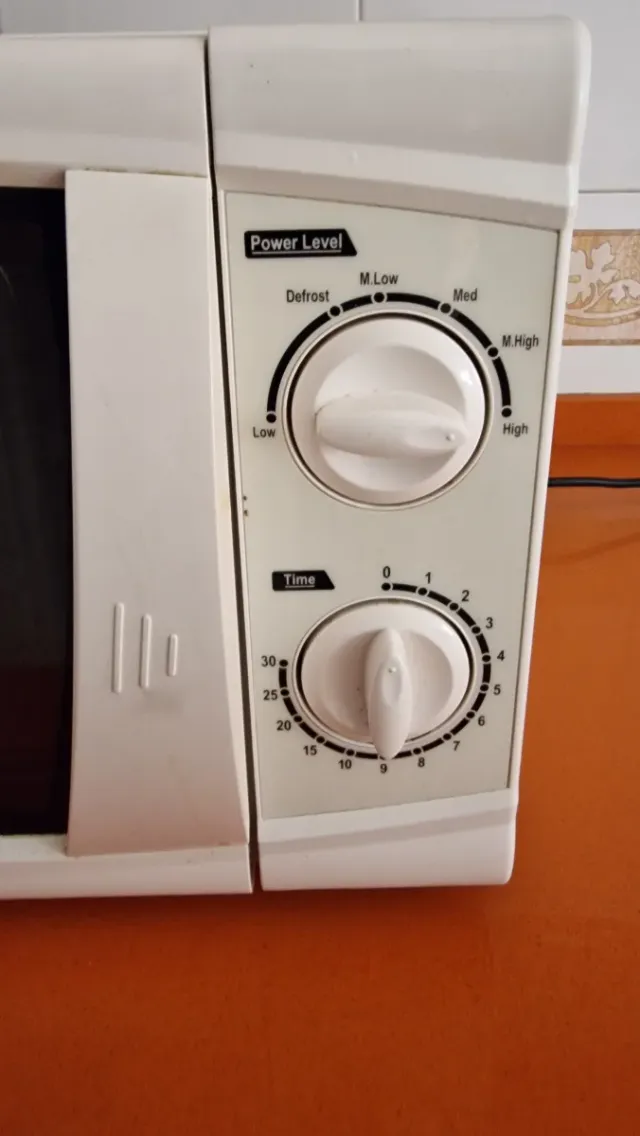 Microonde Schneider con grill