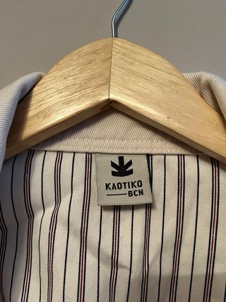 Chaqueta Kaotiko Beige