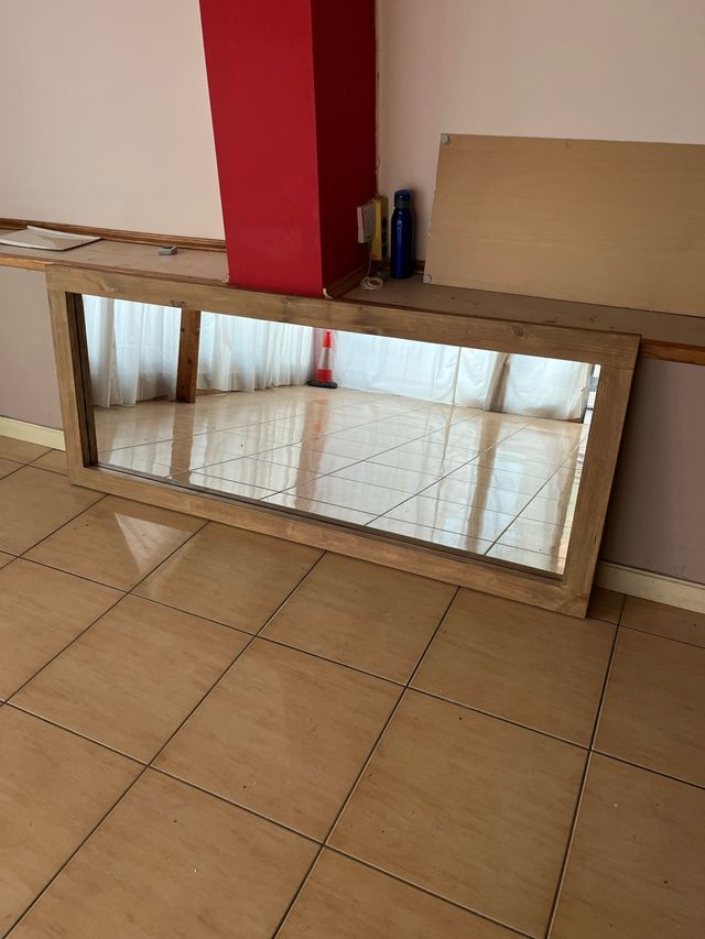 Specchio con Cornice Rettangolare in Legno