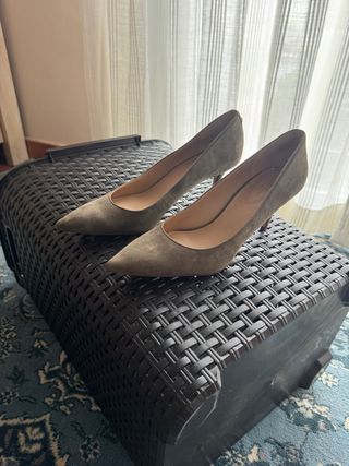 Zapatos de salón Ralph Lauren verde caqui