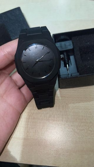 Reloj negro para hombre, minimalista y elegante