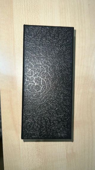 Reloj negro para hombre, minimalista y elegante